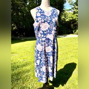 Banana Republic sleeveless dress. Blue purple white Size 12  261W